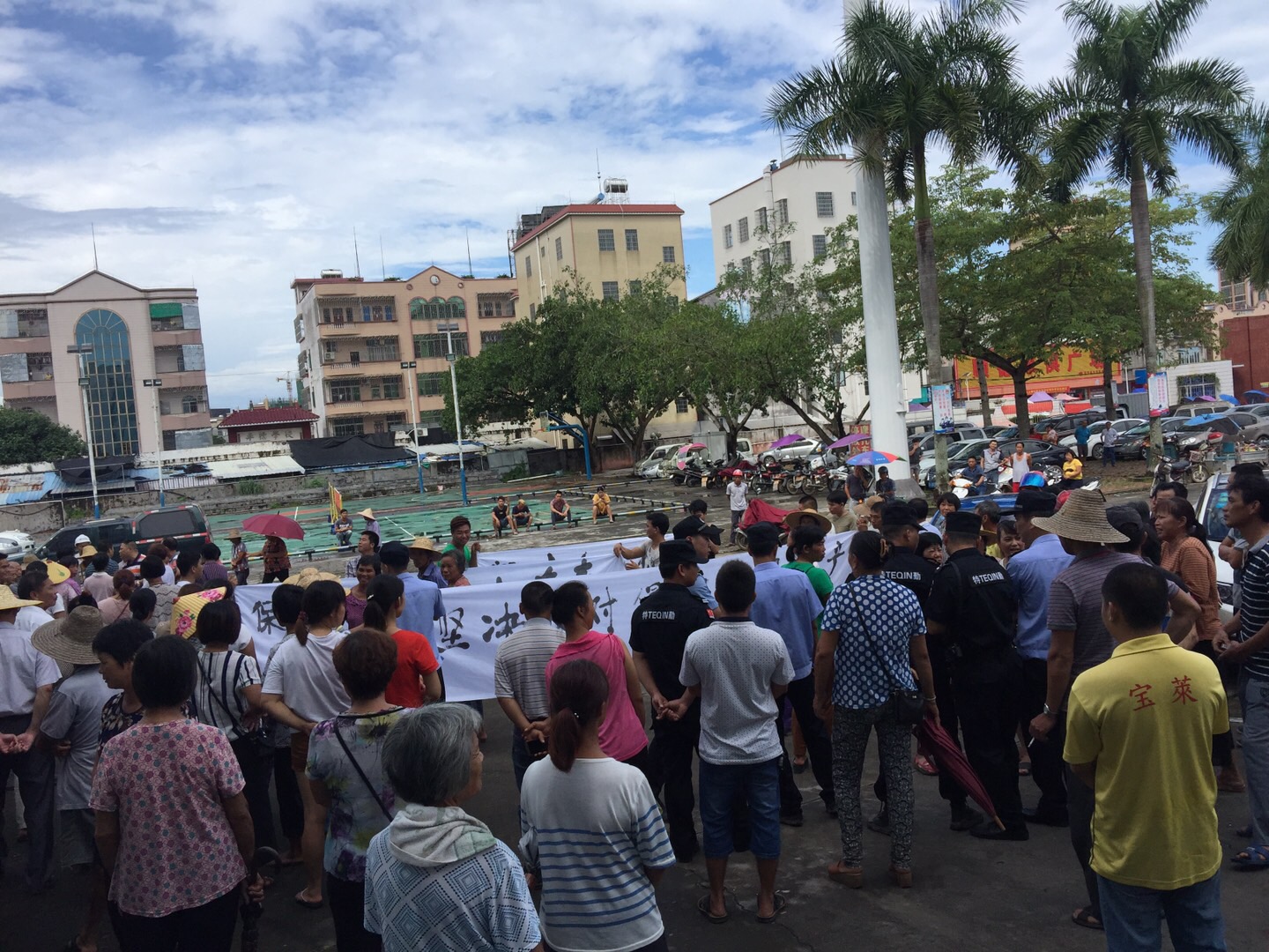 E4751576-792E-41DC-9184-537AFCBC07CD-512-000000876DF88F8C_tmp.jpg E4751576-792E-41DC-9184-537AFCBC07CD-512-000000876DF88F8C_tmp.jpg