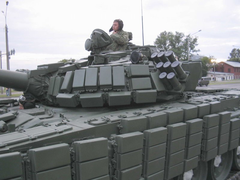 T-72BR_Russia_04.jpg